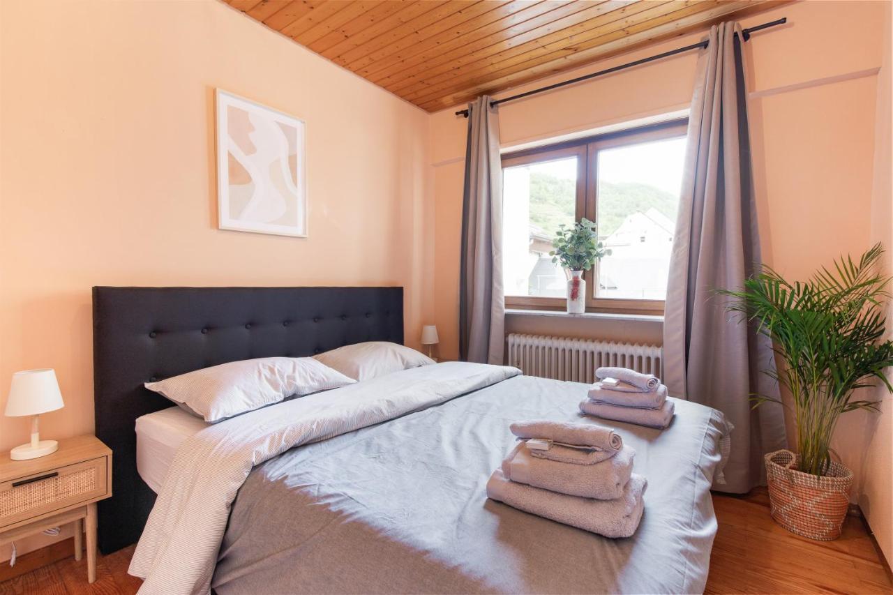 Apartmán Haus Blaue Traube Mit Moselblick Ediger-Eller Exteriér fotografie